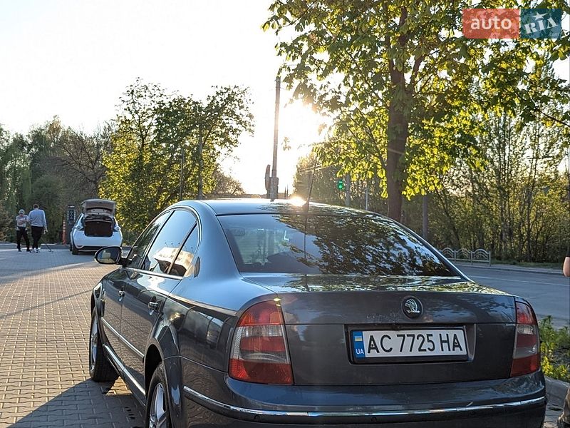 Лифтбек Skoda Superb 2007 в Луцке