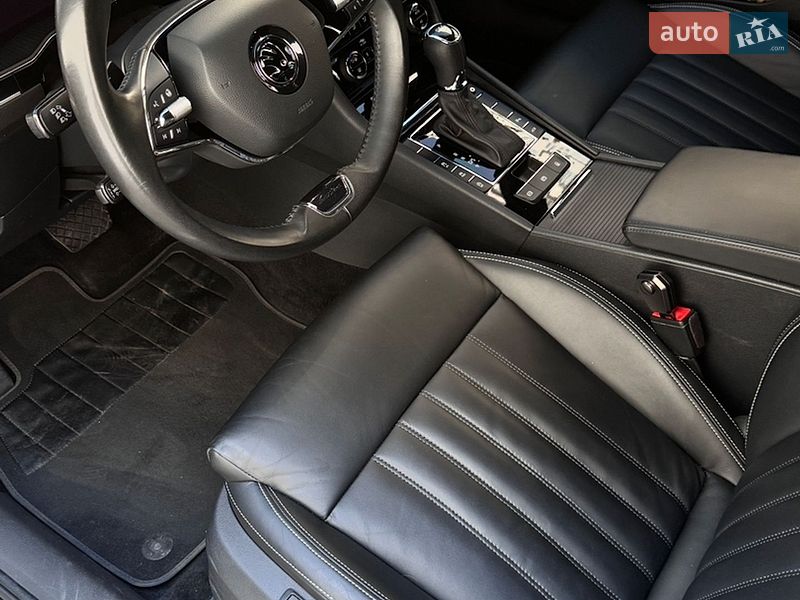 Универсал Skoda Superb 2020 в Киеве