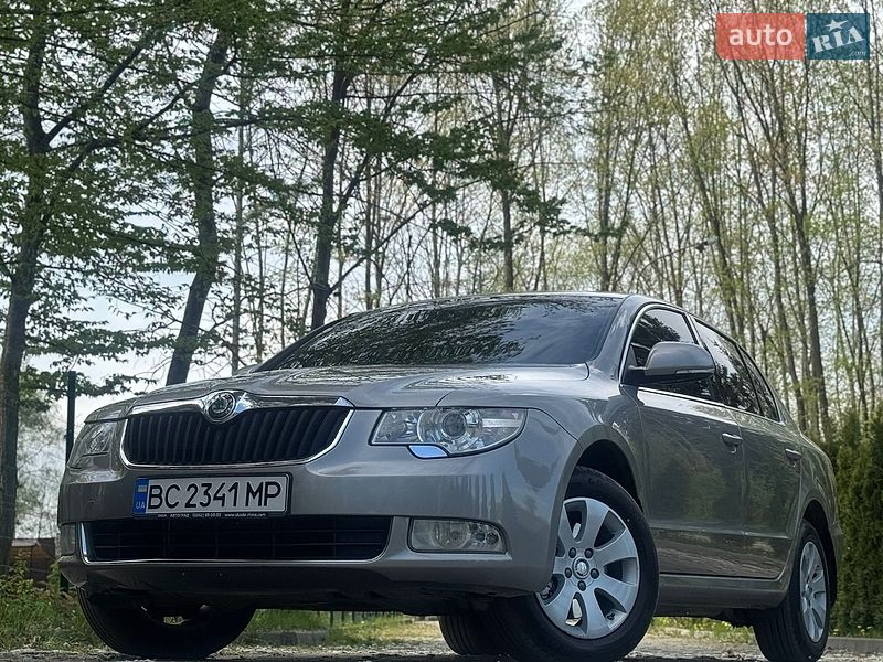 Ліфтбек Skoda Superb 2013 в Трускавці