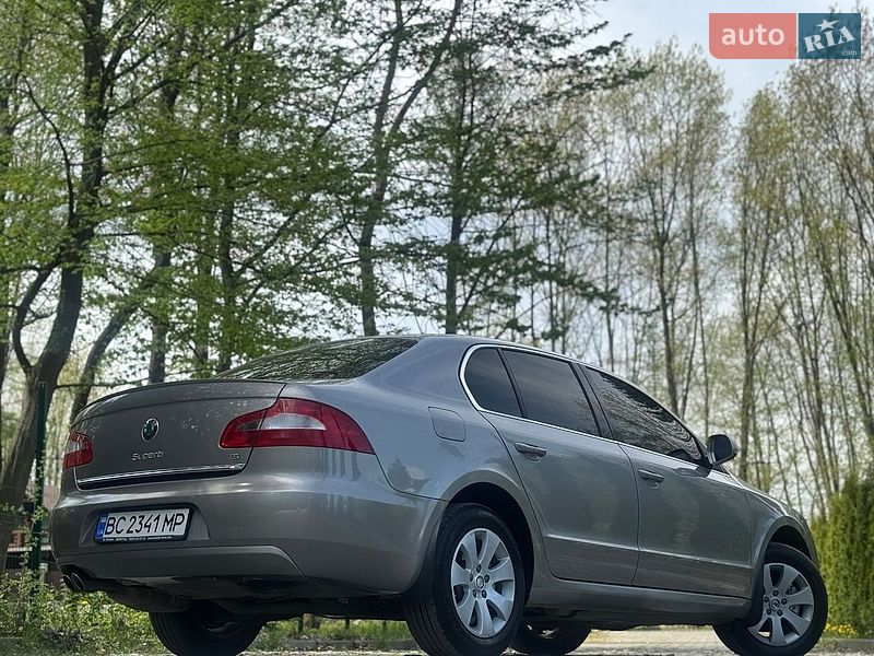 Ліфтбек Skoda Superb 2013 в Трускавці