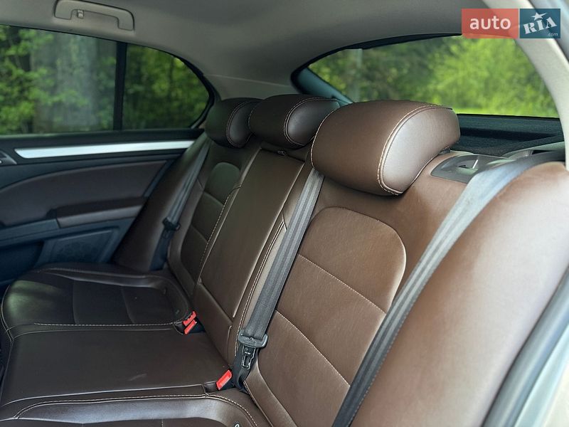 Ліфтбек Skoda Superb 2013 в Трускавці
