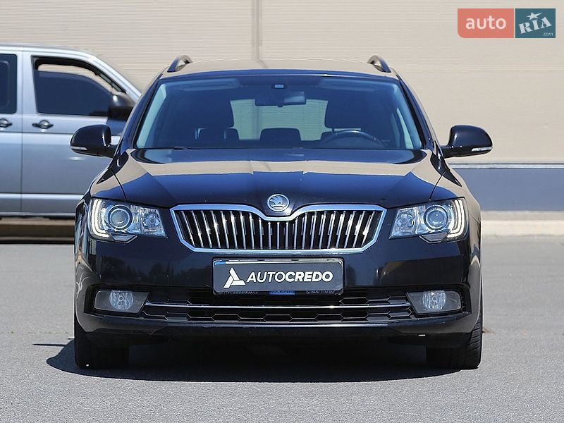 Универсал Skoda Superb 2014 в Киеве
