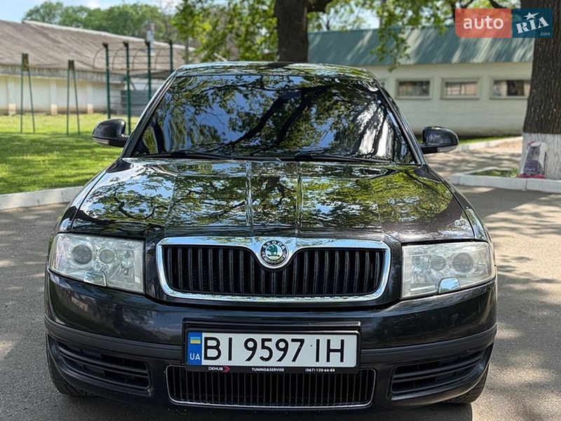 Лифтбек Skoda Superb 2008 в Карловке