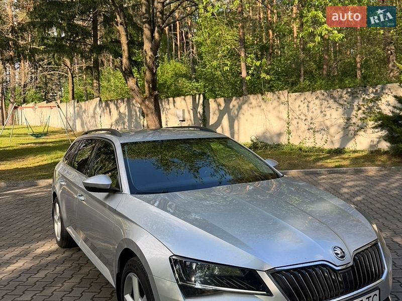 Универсал Skoda Superb 2015 в Львове