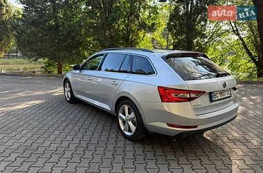 Универсал Skoda Superb 2015 в Львове