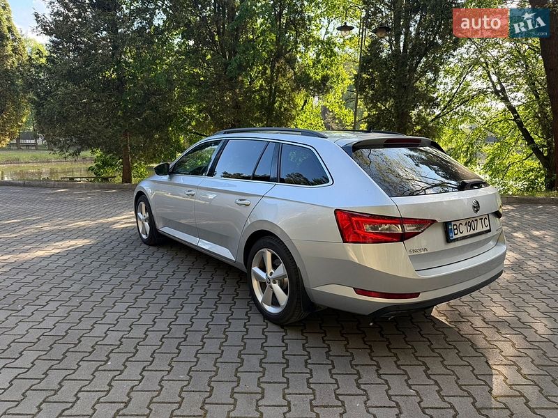 Универсал Skoda Superb 2015 в Львове