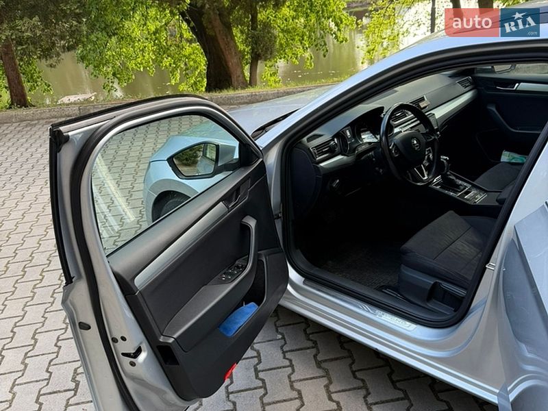 Универсал Skoda Superb 2015 в Львове