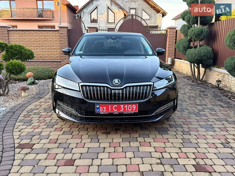 Лифтбек Skoda Superb 2020 в Мукачево