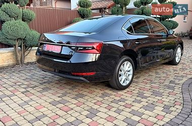 Лифтбек Skoda Superb 2020 в Мукачево