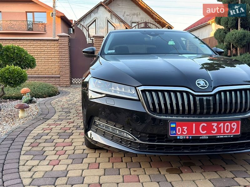 Лифтбек Skoda Superb 2020 в Мукачево