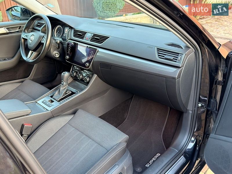 Лифтбек Skoda Superb 2020 в Мукачево