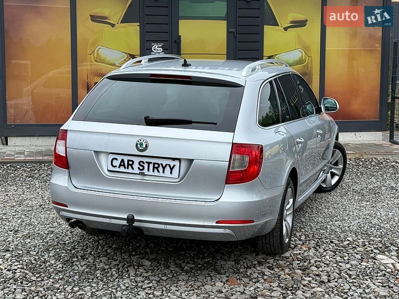 Универсал Skoda Superb 2012 в Стрые