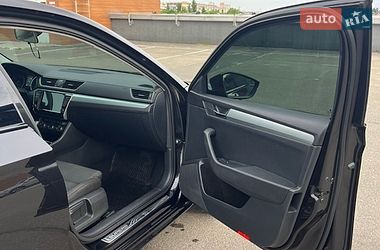 Лифтбек Skoda Superb 2016 в Киеве