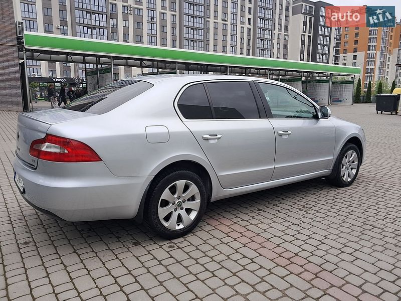 Ліфтбек Skoda Superb 2012 в Івано-Франківську