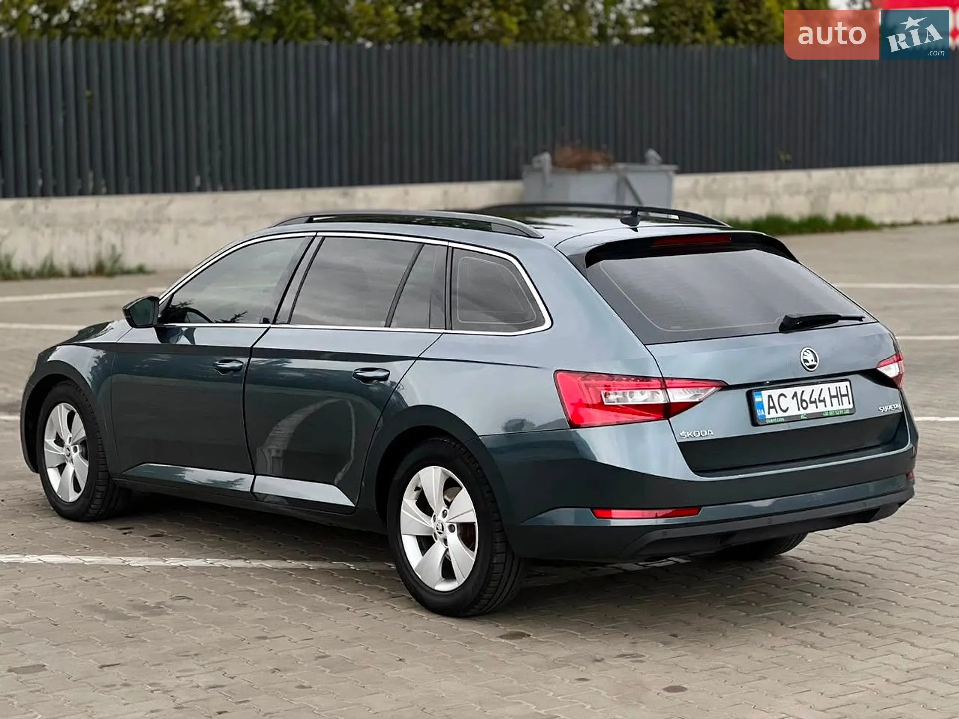2017 Skoda Superb - мініатюра 6