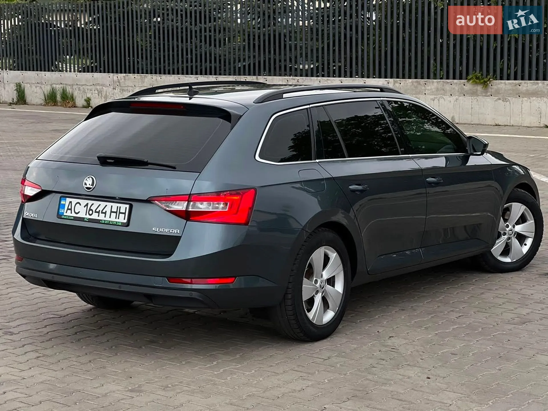 2017 Skoda Superb - мініатюра 5