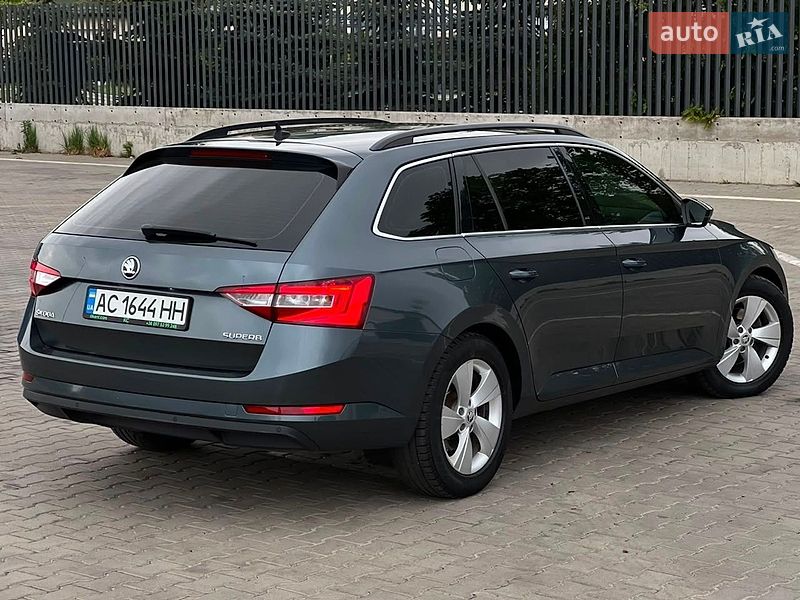 Универсал Skoda Superb 2017 в Луцке