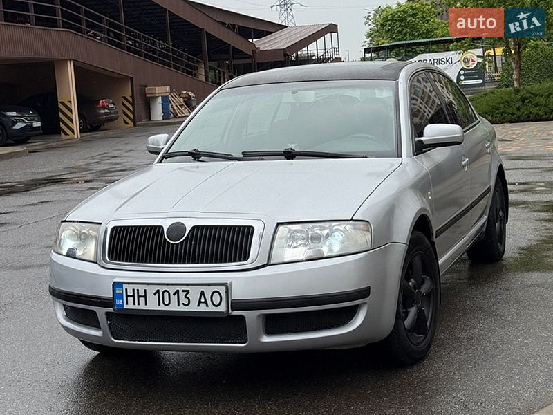 Лифтбек Skoda Superb 2004 в Одессе