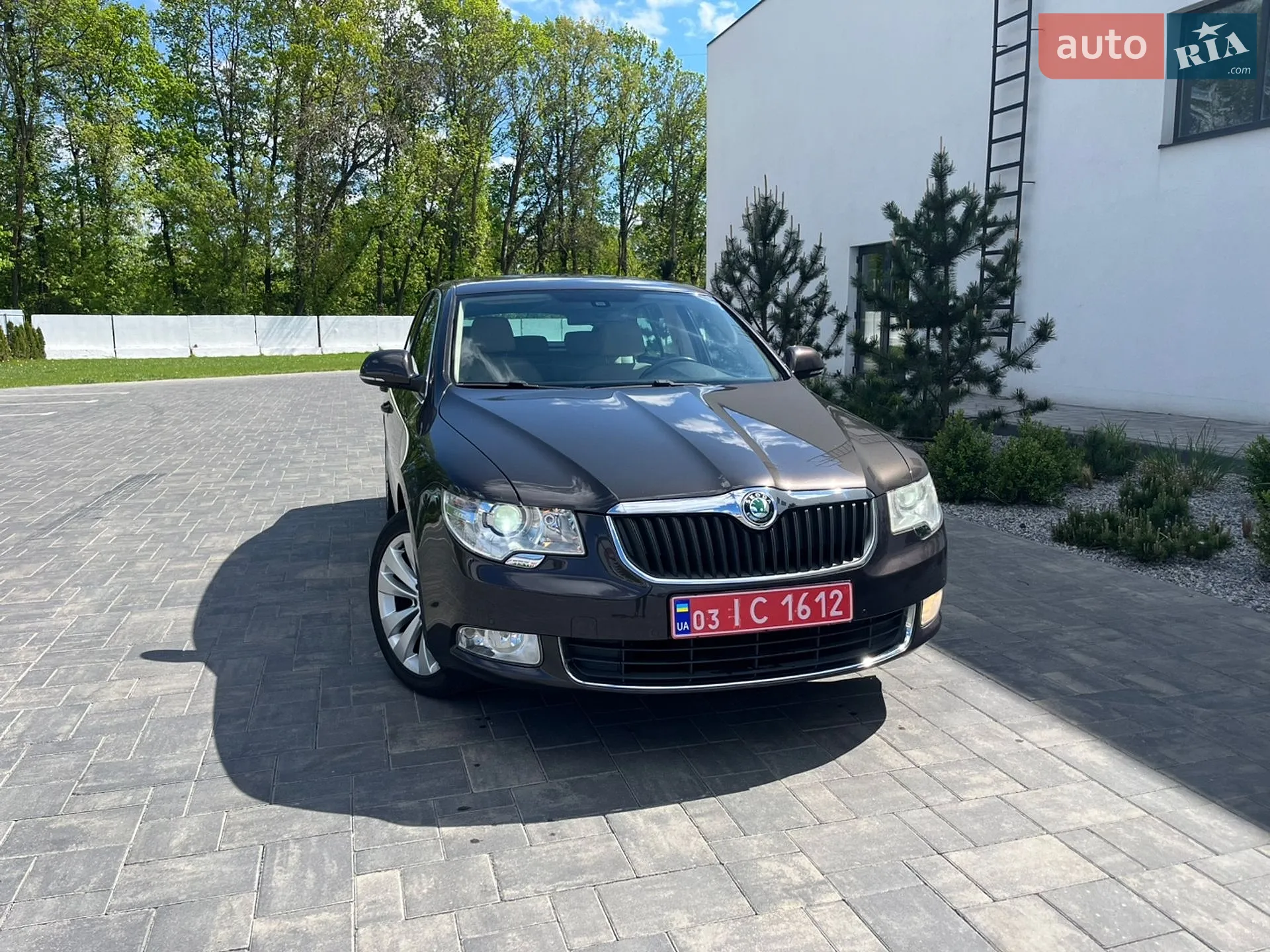 2010 Skoda Superb - мініатюра 4