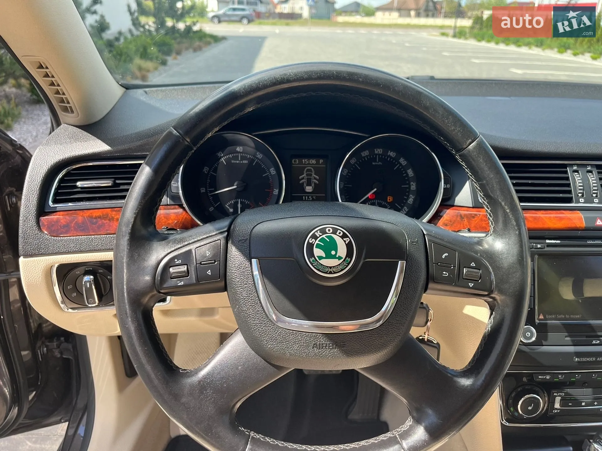 2010 Skoda Superb - мініатюра 26