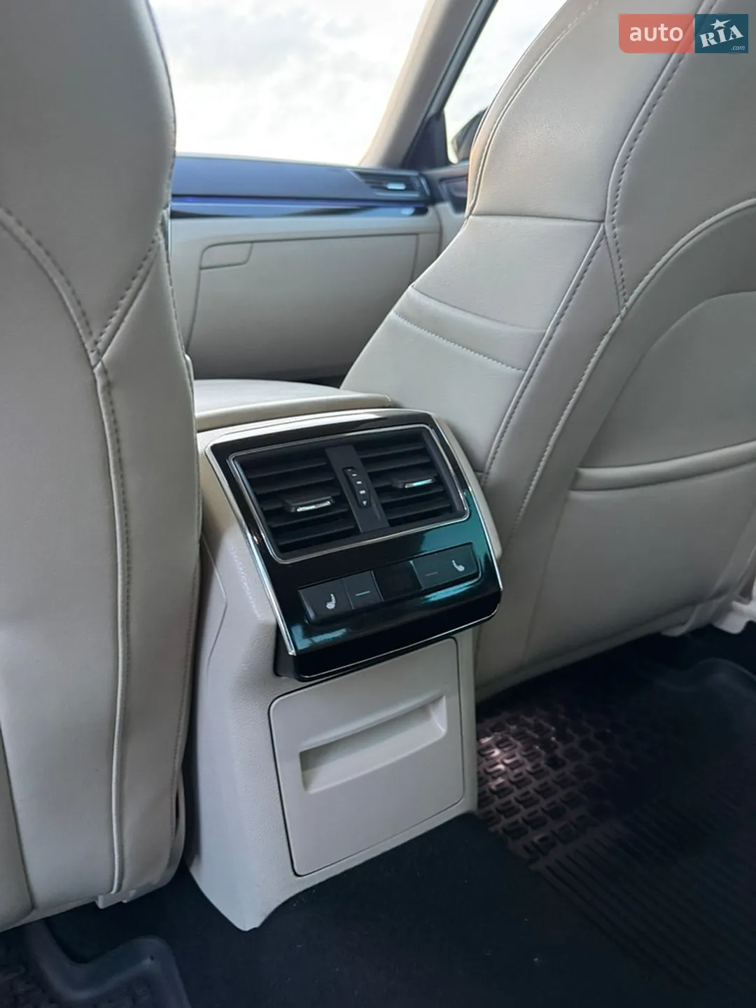 2016 Skoda Superb - мініатюра 14