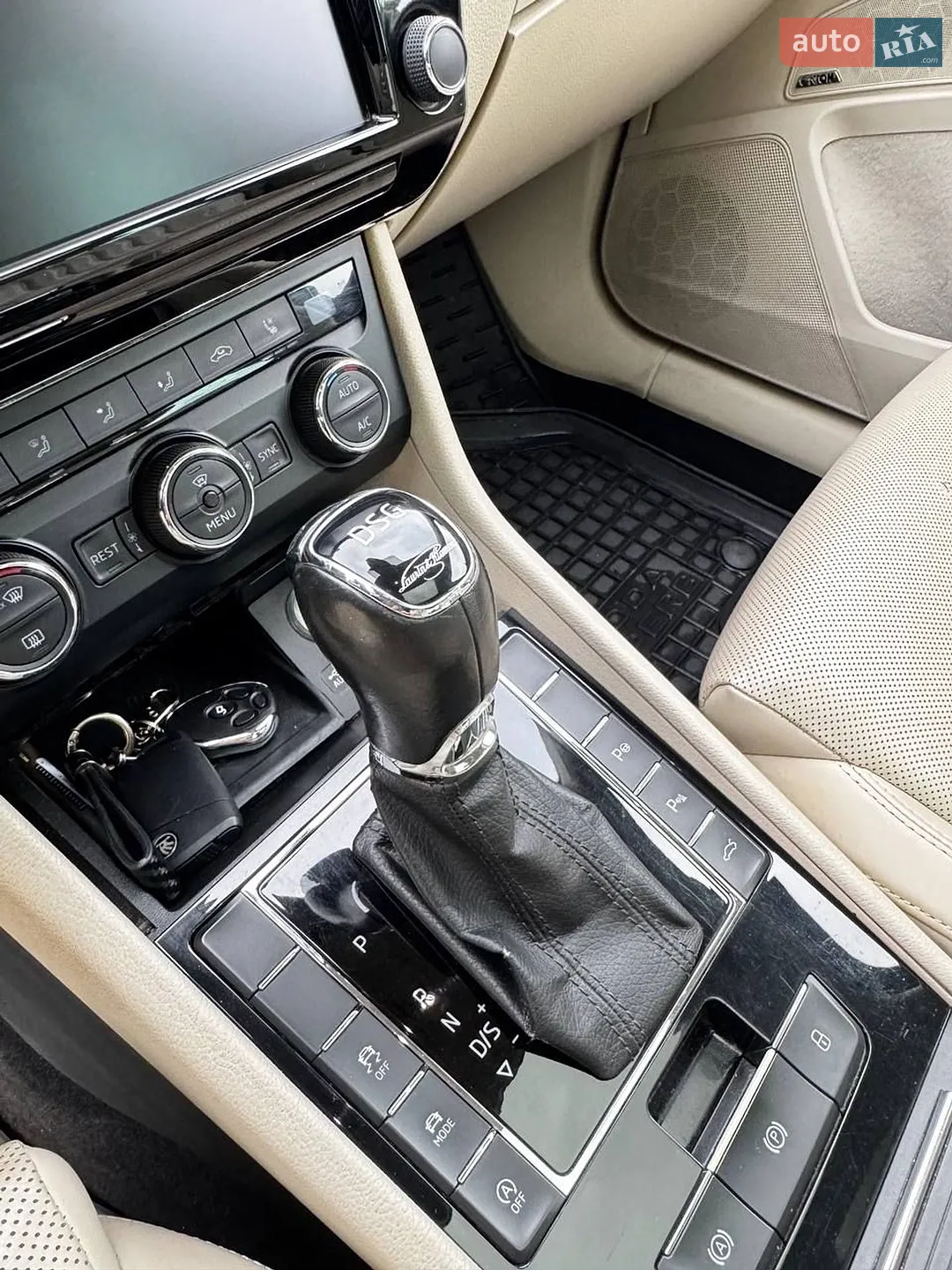 2015 Skoda Superb - мініатюра 17