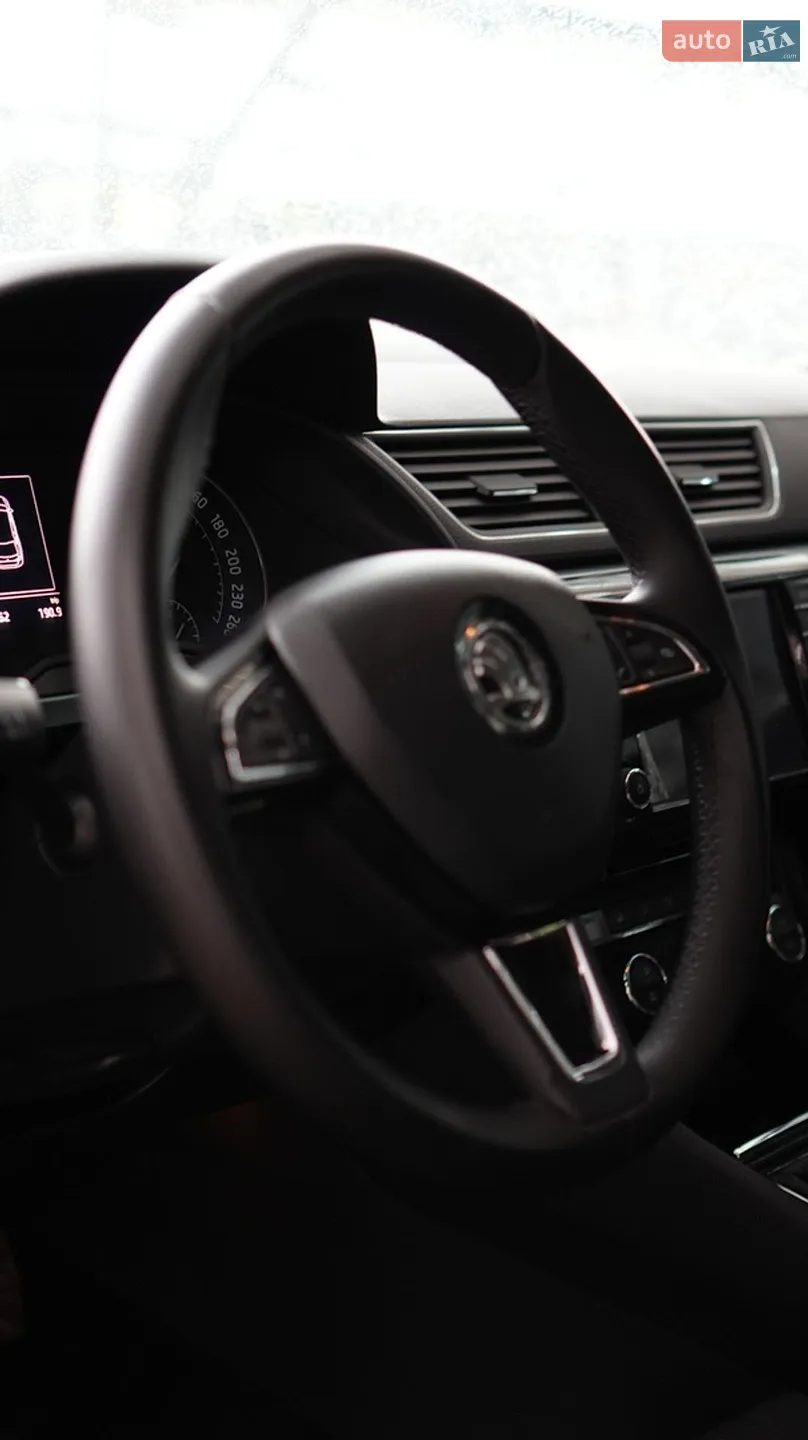 2016 Skoda Superb - мініатюра 18