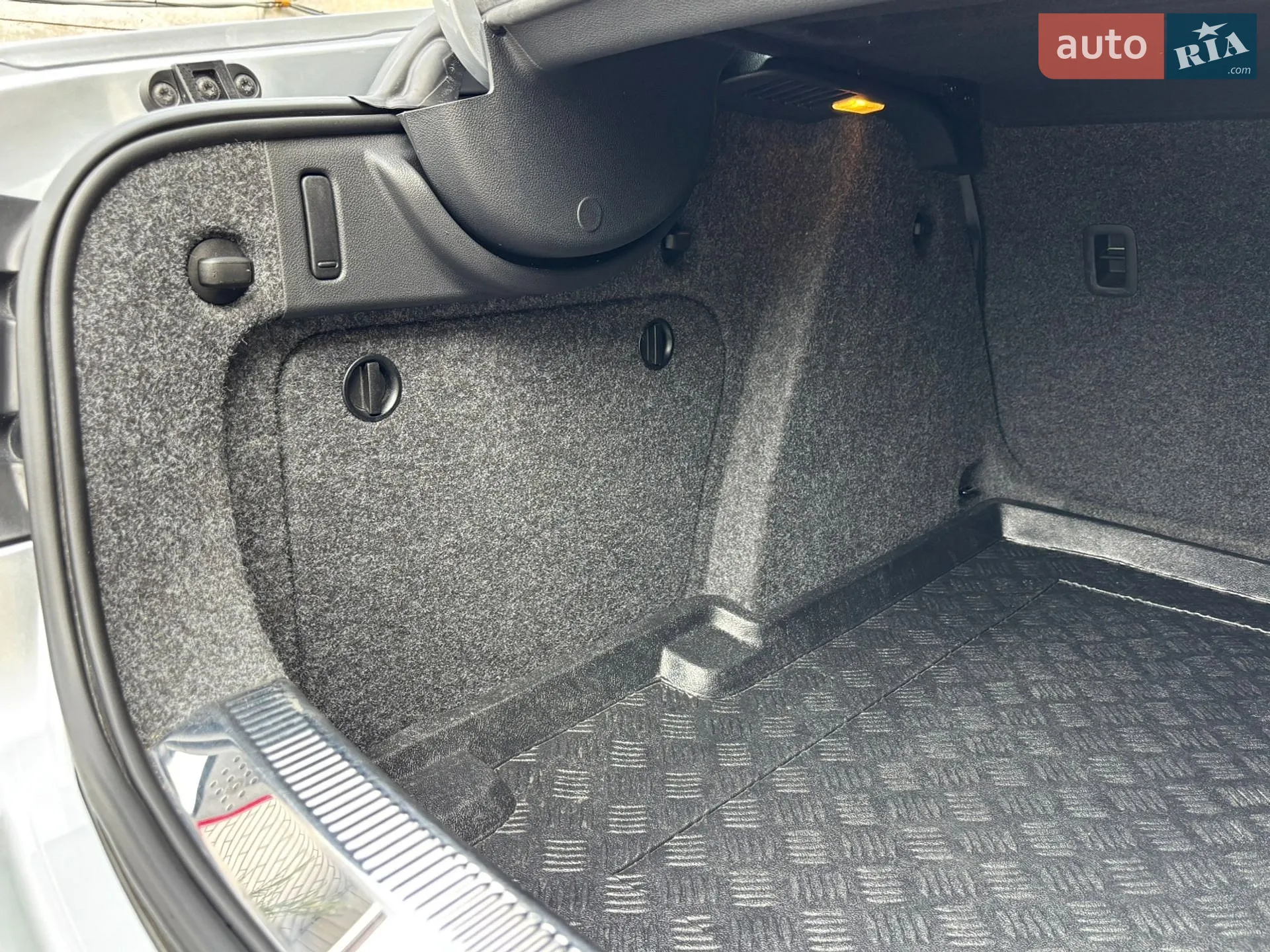 2012 Skoda Superb - мініатюра 89