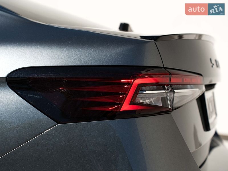 Лифтбек Skoda Superb 2025 в Луцке