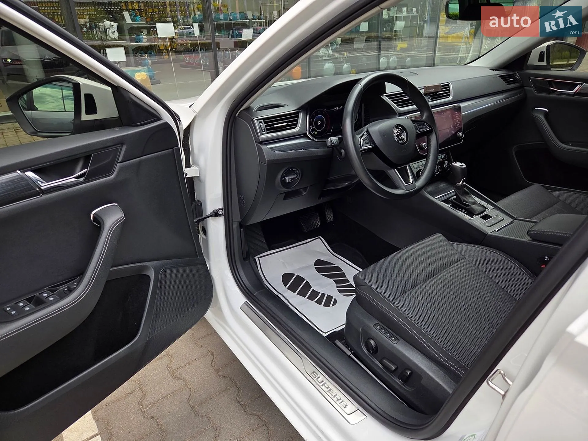 2020 Skoda Superb - мініатюра 3