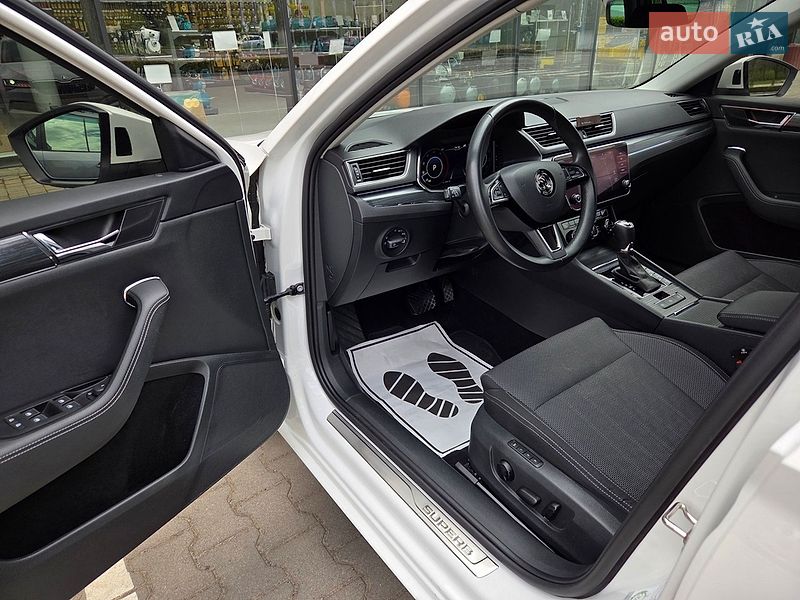 Универсал Skoda Superb 2020 в Киеве