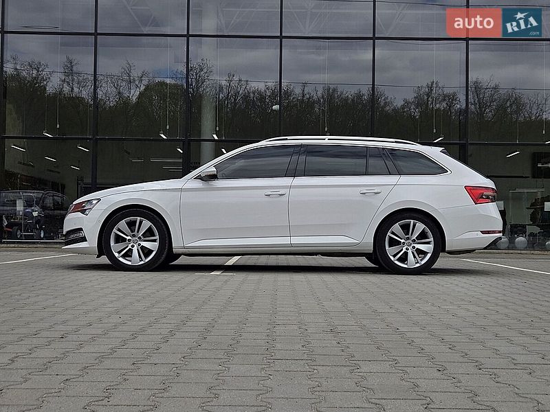 Универсал Skoda Superb 2020 в Киеве