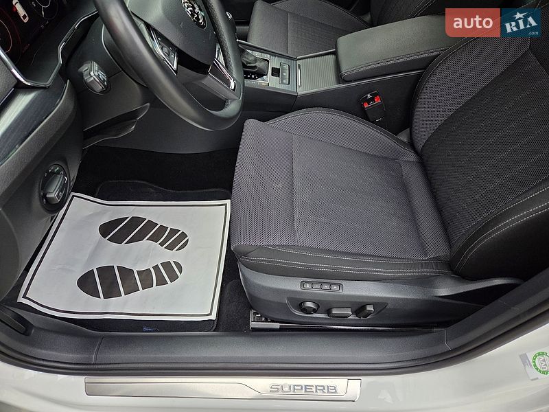 Универсал Skoda Superb 2020 в Киеве