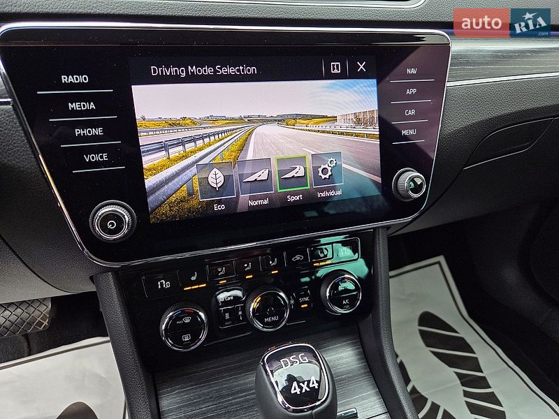 Универсал Skoda Superb 2020 в Киеве