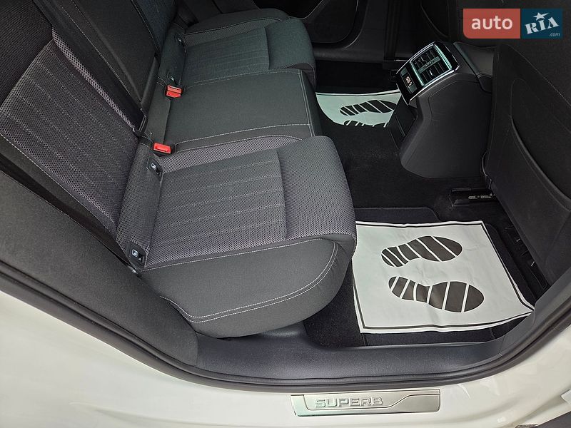 Универсал Skoda Superb 2020 в Киеве