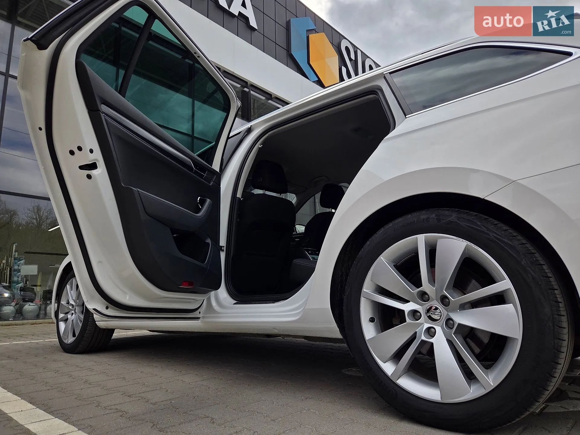 2020 Skoda Superb - мініатюра 100