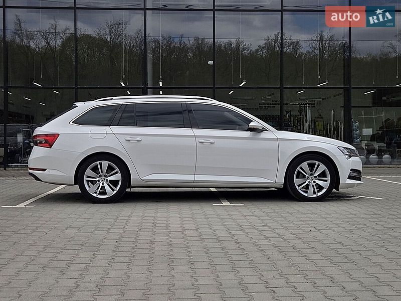 Универсал Skoda Superb 2020 в Киеве