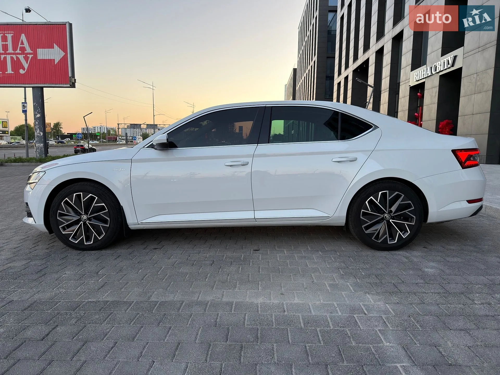 2022 Skoda Superb - мініатюра 9