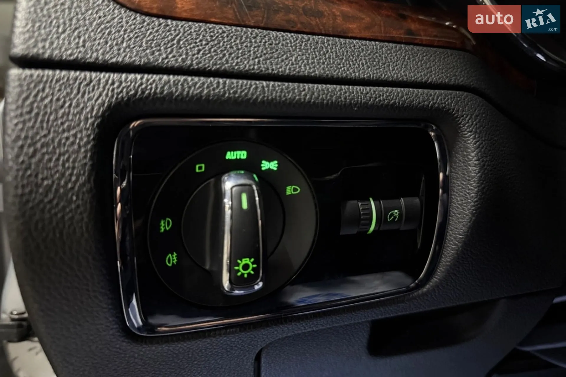 2013 Skoda Superb - мініатюра 25