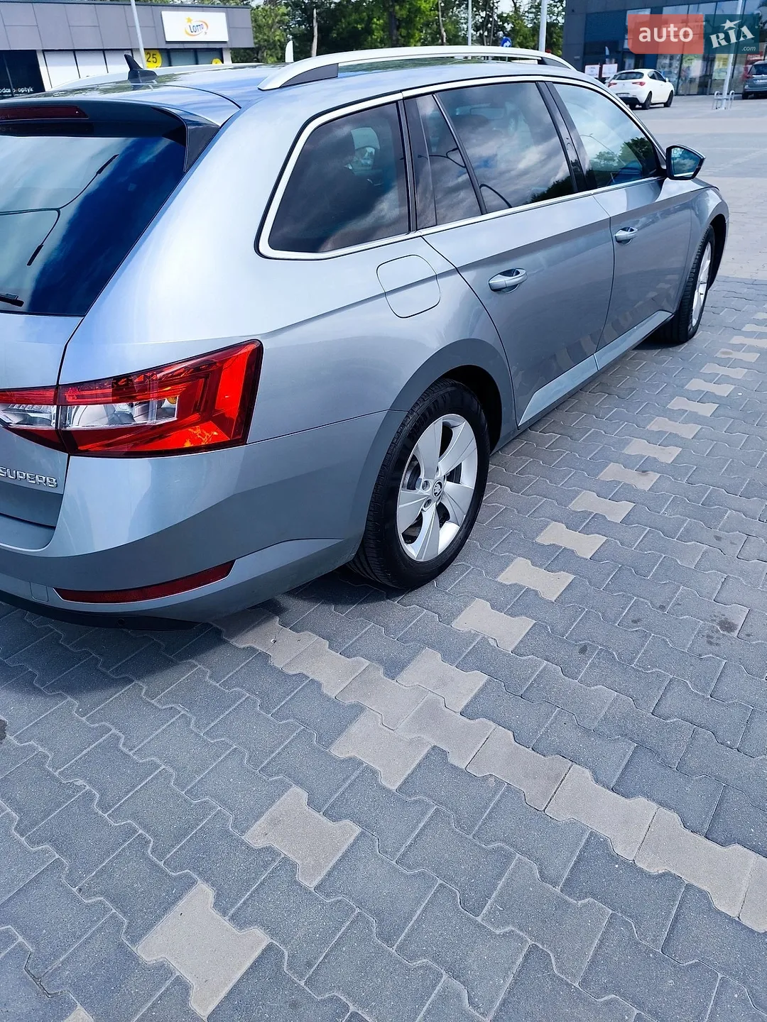2016 Skoda Superb - мініатюра 3