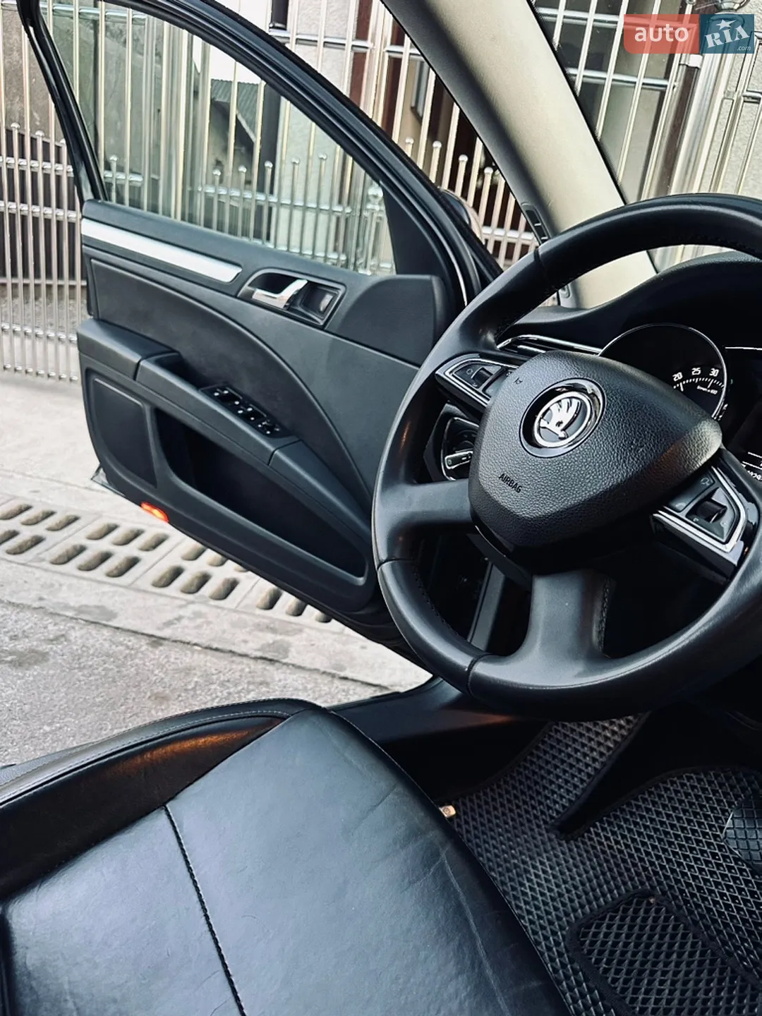 2015 Skoda Superb - мініатюра 124