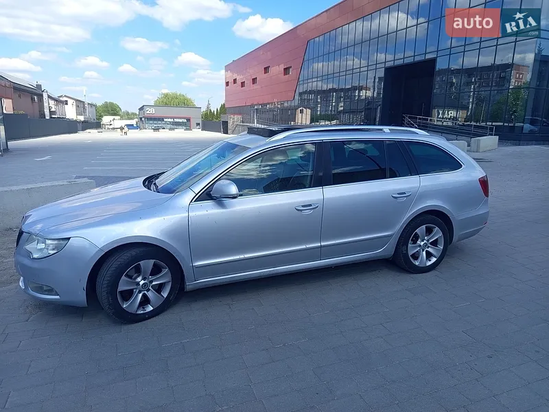 Skoda Superb 2012