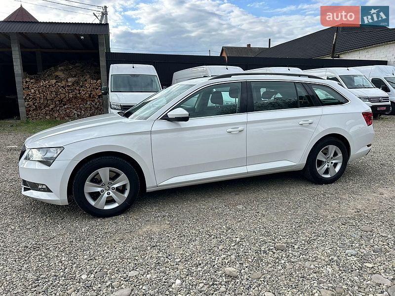 Универсал Skoda Superb 2016 в Хусте