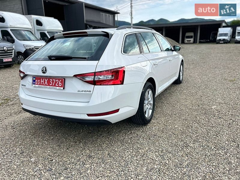 Универсал Skoda Superb 2016 в Хусте