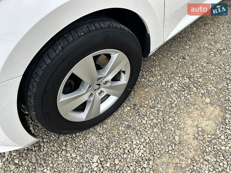 Универсал Skoda Superb 2016 в Хусте
