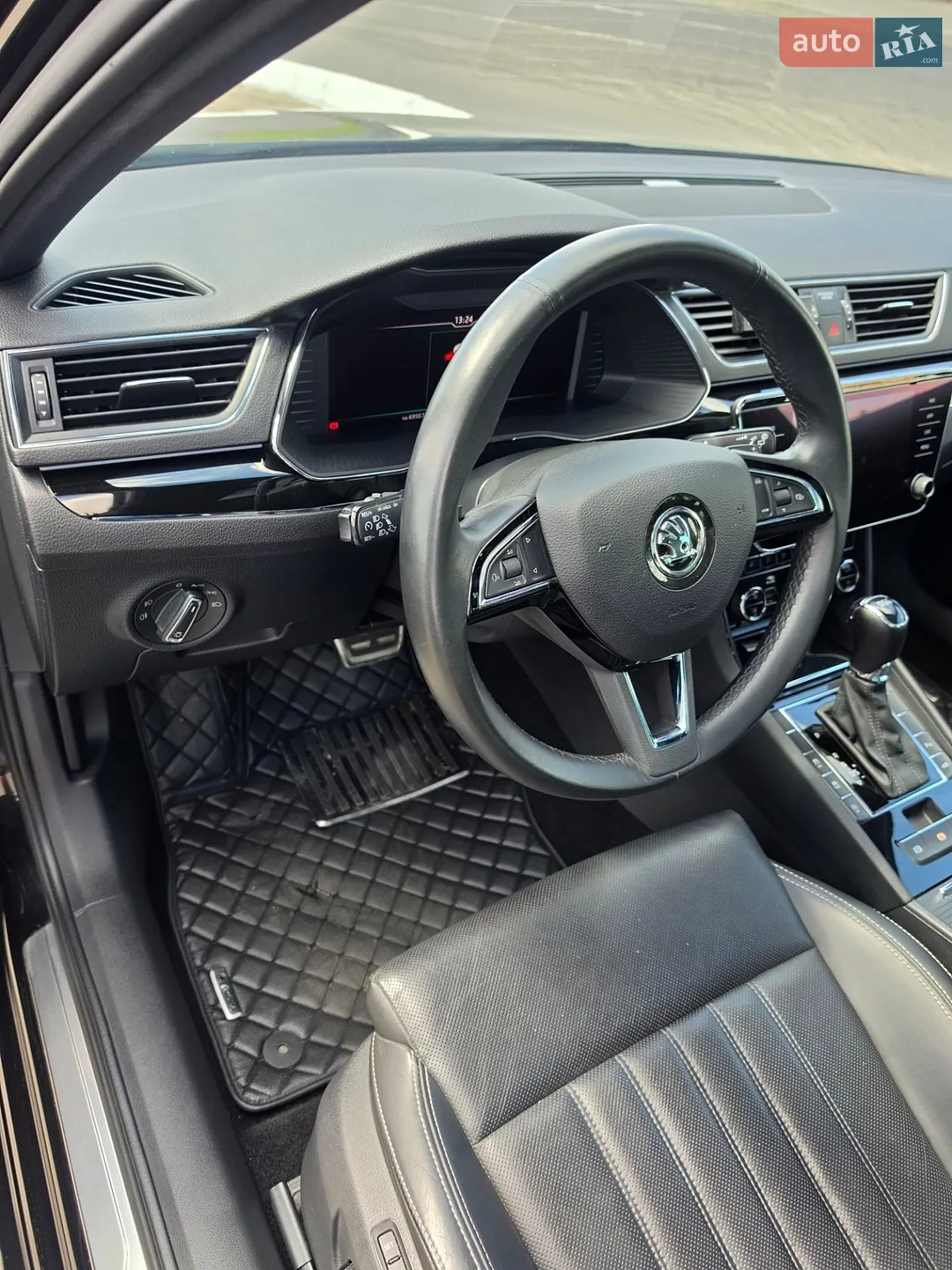 2019 Skoda Superb - мініатюра 18