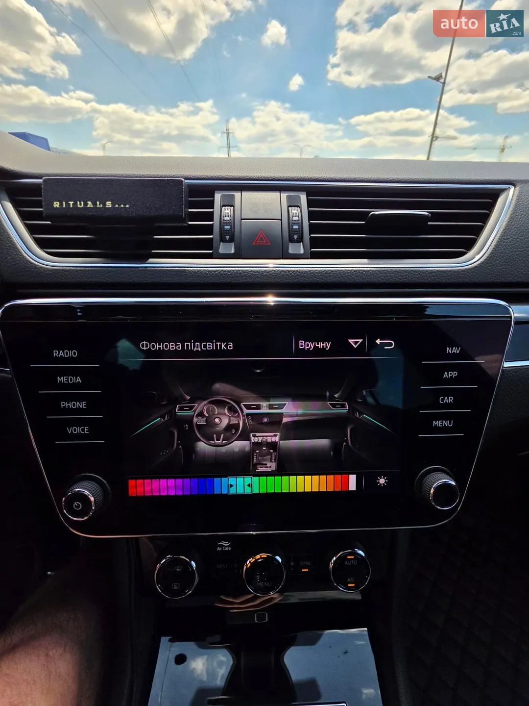 2019 Skoda Superb - мініатюра 25