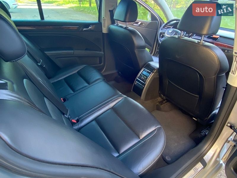 Лифтбек Skoda Superb 2012 в Львове