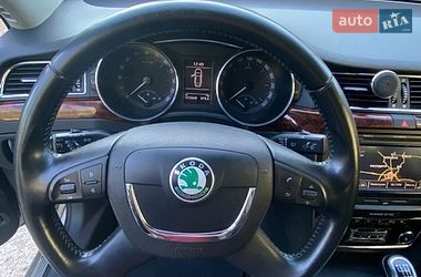 Лифтбек Skoda Superb 2012 в Львове
