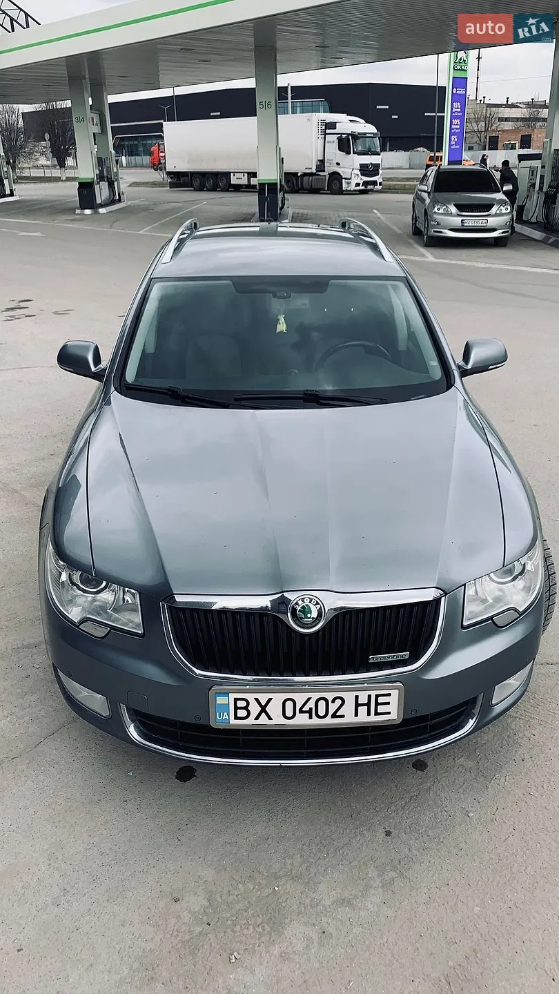 2012 Skoda Superb - мініатюра 3